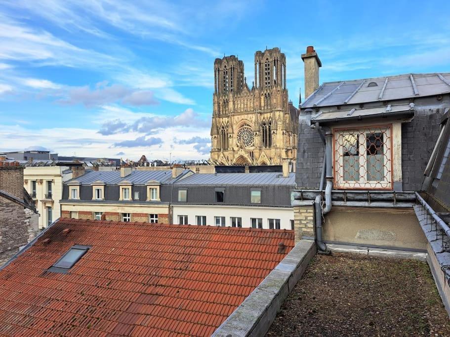 Апартаменты Faro, Vue Sur La Cathedrale Реймс Экстерьер фото